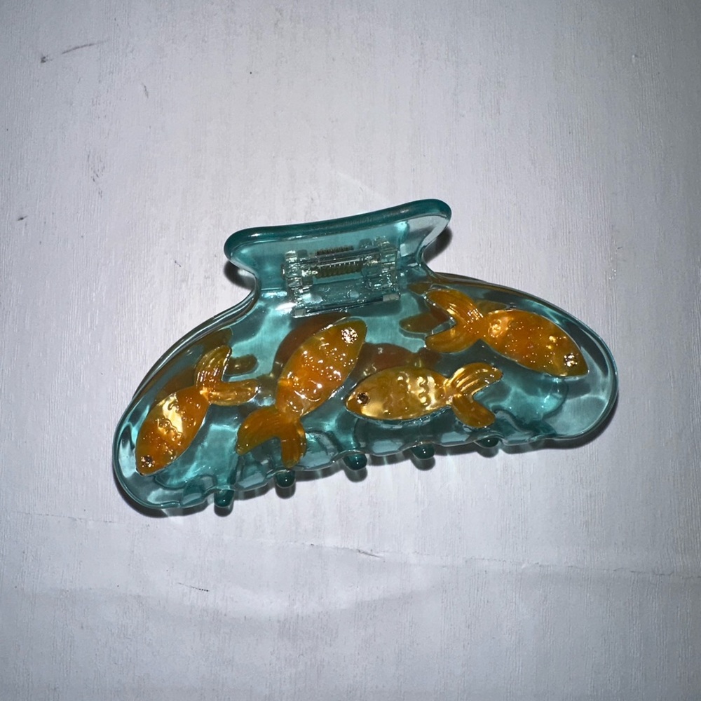 Fishbowl hair claw clip. Never worn